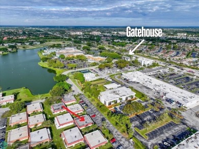 Updated, Single Story, Corner Villa In Desirable Seville Section on Kings Point Golf -Flanders Way in Florida - for sale on GolfHomes.com, golf home, golf lot