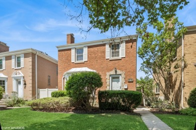This sun-drenched 3-bedroom, 2.5-bath classic brick on Billy Caldwell Golf Course in Illinois - for sale on GolfHomes.com, golf home, golf lot