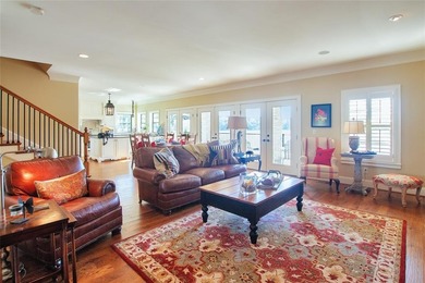 This stunning 4-bedroom, custom built 3408 sq ft lake front home on Hide-A-Way Lake Golf Course in Texas - for sale on GolfHomes.com, golf home, golf lot