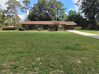 Hurry so you don't miss this one! Motivated sellers! Beautifully on Wildwood Country Club in Florida - for sale on GolfHomes.com, golf home, golf lot