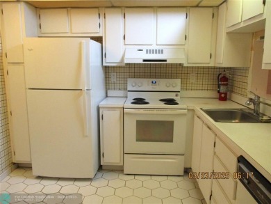 **ALL AGES WELCOME**NEED TLC**BEING SOLD *AS IS* WHERE IS***RUN on Colony West Country Club in Florida - for sale on GolfHomes.com, golf home, golf lot