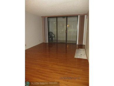 **ALL AGES WELCOME**NEED TLC**BEING SOLD *AS IS* WHERE IS***RUN on Colony West Country Club in Florida - for sale on GolfHomes.com, golf home, golf lot