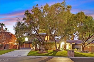 STUNNING fully remodeled turnkey townhouse in the prestigious on Las Vegas Country Club in Nevada - for sale on GolfHomes.com, golf home, golf lot