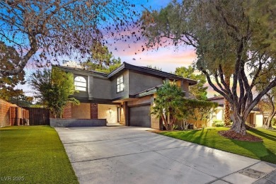 STUNNING fully remodeled turnkey townhouse in the prestigious on Las Vegas Country Club in Nevada - for sale on GolfHomes.com, golf home, golf lot