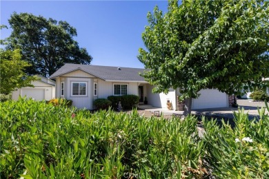 Welcome to this single-level charmer, featuring 3 bedrooms and 2 on Hidden Valley Lake Golf and Country Club in California - for sale on GolfHomes.com, golf home, golf lot