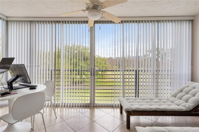 Highly Sought, seldom available, *King* apartment on Palm-Aire Country Club and Resort - The Oaks in Florida - for sale on GolfHomes.com, golf home, golf lot
