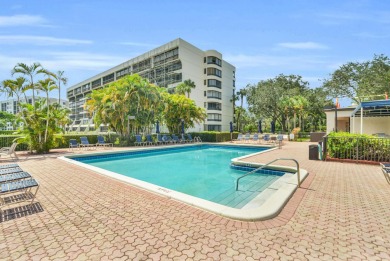 Don't miss this centrally located ground floor apartment with on The Country Club At Boca Raton in Florida - for sale on GolfHomes.com, golf home, golf lot