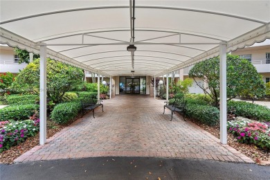 Highly Sought, seldom available, *King* apartment on Palm-Aire Country Club and Resort - The Oaks in Florida - for sale on GolfHomes.com, golf home, golf lot