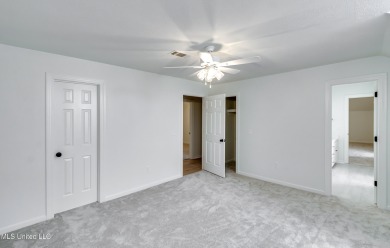 Welcome to this elegant 6-bedroom, 4.5-bathroom home with a on Colonial Country Club Deerfield in Mississippi - for sale on GolfHomes.com, golf home, golf lot