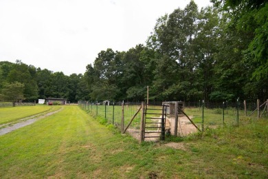 Welcome to Taylor's Ridge, a beautifully maintained 6.142-acre on Willowwood Country Club in West Virginia - for sale on GolfHomes.com, golf home, golf lot