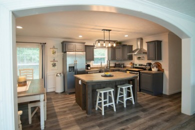 Welcome to Taylor's Ridge, a beautifully maintained 6.142-acre on Willowwood Country Club in West Virginia - for sale on GolfHomes.com, golf home, golf lot
