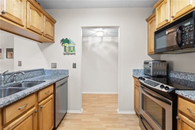 Unleash your inner golfer in this furnished-turnkey END UNIT on Vista Plantation Golf Club in Florida - for sale on GolfHomes.com, golf home, golf lot