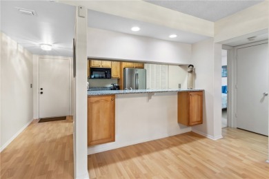 Unleash your inner golfer in this furnished-turnkey END UNIT on Vista Plantation Golf Club in Florida - for sale on GolfHomes.com, golf home, golf lot