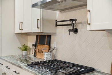 Welcome to this stunning 6-bedroom, 3.5-bathroom home in the on Legend Oaks Plantation Golf Club in South Carolina - for sale on GolfHomes.com, golf home, golf lot