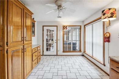 Charming 3 bed, 2 bath single-level home in a quiet Siloam on Dawn Hill Country Club in Arkansas - for sale on GolfHomes.com, golf home, golf lot