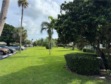 Updated first floor condo in active 55+ community with golf on Vero Beach South Golf Course in Florida - for sale on GolfHomes.com, golf home, golf lot