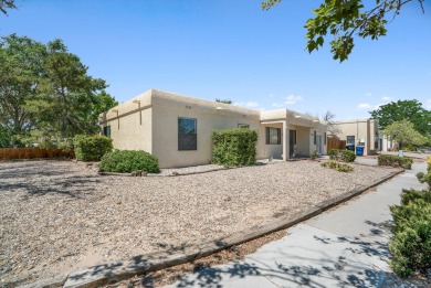 NEW CARPET pictures do not show the new carpet.   Huge corner on Ladera Golf Course  in New Mexico - for sale on GolfHomes.com, golf home, golf lot