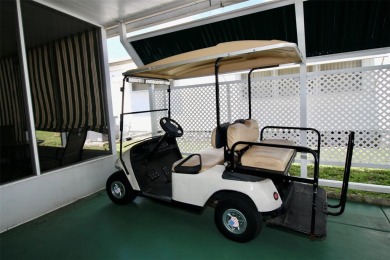 **DESIRABLE GOLDEN GATE! RESIDENT OWNED COMMUNITY** Spacious on Mainlands Golf Club in Florida - for sale on GolfHomes.com, golf home, golf lot