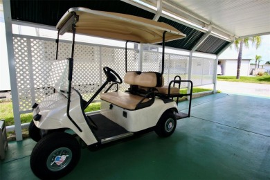 **DESIRABLE GOLDEN GATE! RESIDENT OWNED COMMUNITY** Spacious on Mainlands Golf Club in Florida - for sale on GolfHomes.com, golf home, golf lot