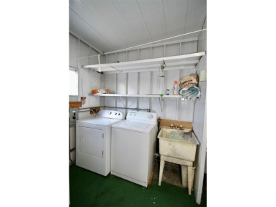 **DESIRABLE GOLDEN GATE! RESIDENT OWNED COMMUNITY** Spacious on Mainlands Golf Club in Florida - for sale on GolfHomes.com, golf home, golf lot