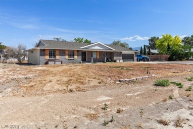 Recently renovated just waiting for your final touches for on Lakeview Executive Golf Course in Nevada - for sale on GolfHomes.com, golf home, golf lot