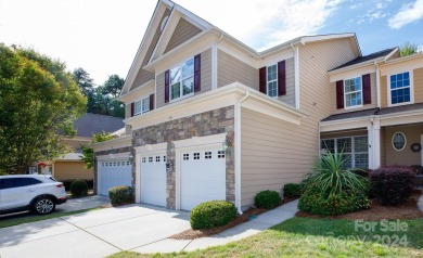 UPDATED! AMENITIES! SPACIOUS!Prepare for the WOW w/ this on Tega Cay Golf Club in South Carolina - for sale on GolfHomes.com, golf home, golf lot