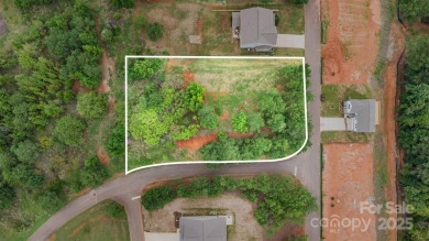 Rare opportunity to build on one of the last remaining lots in on Edgewater Golf Club in South Carolina - for sale on GolfHomes.com, golf home, golf lot