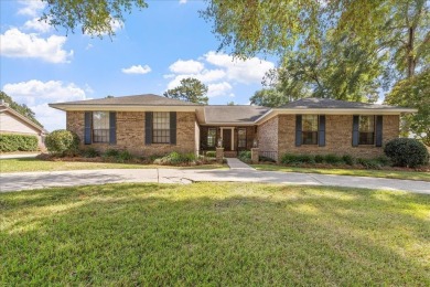 This price adjustment just makes it too hard to pass up! Welcome on Killearn Country Club and Inn in Florida - for sale on GolfHomes.com, golf home, golf lot