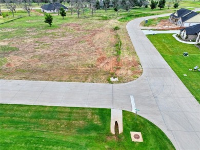 New homesite on an oversized corner lot, cleared and ready to on Pecan Plantation Country Club in Texas - for sale on GolfHomes.com, golf home, golf lot
