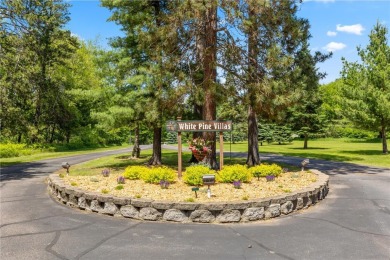 Move in ready with new carpet! Let someone else take care of the on The Pines At Grand View Lodge Golf Club in Minnesota - for sale on GolfHomes.com, golf home, golf lot