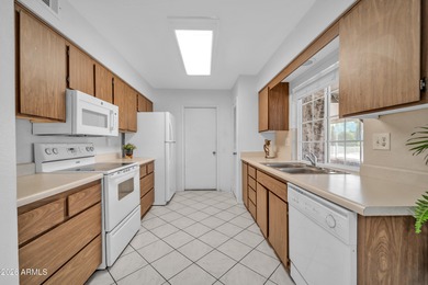 This home is priced to sell! Freshly-painted, move-in ready home on Sun City Riverview Golf Course in Arizona - for sale on GolfHomes.com, golf home, golf lot