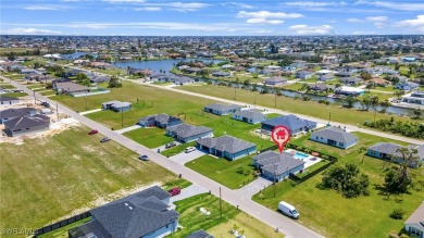Price Adjustment!. TurnKey Florida-Style Pool Home Embracing the on Palmetto-Pine Country Club in Florida - for sale on GolfHomes.com, golf home, golf lot