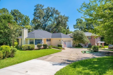 Nestled right on Killearn Golf Course! This charming 3-bedroom on Killearn Country Club and Inn in Florida - for sale on GolfHomes.com, golf home, golf lot