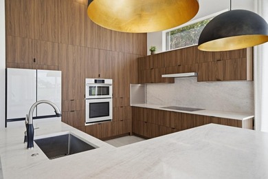 Located on the 11th hole in Aberdeen Golf & Country Club, this on Aberdeen Golf and Country Club in Florida - for sale on GolfHomes.com, golf home, golf lot