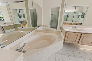 BRAND NEW 2025 AC, WATER HEATER, WASHER/DRYER, EXTERIOR PAINT & on  in Florida - for sale on GolfHomes.com, golf home, golf lot