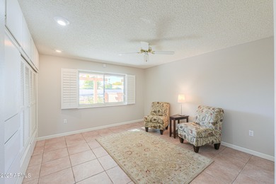 Welcome to this well-maintained, golf course view lot, 2-bedroom on Sun City-Willow Creek / Willow Brook  in Arizona - for sale on GolfHomes.com, golf home, golf lot