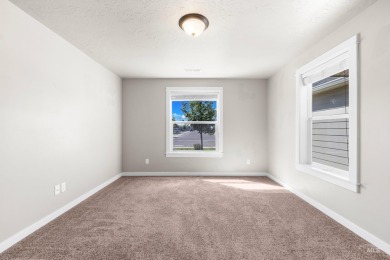 Fresh on the market, this charming & cherished home sits at the on Hunters Point Golf Club in Idaho - for sale on GolfHomes.com, golf home, golf lot