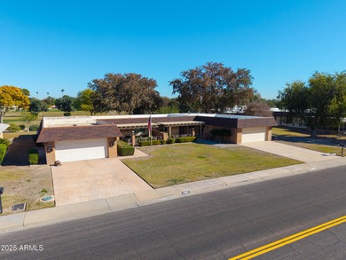Welcome to this well-maintained, golf course view lot, 2-bedroom on Sun City-Willow Creek / Willow Brook  in Arizona - for sale on GolfHomes.com, golf home, golf lot