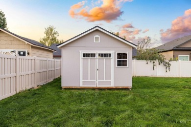 Fresh on the market, this charming & cherished home sits at the on Hunters Point Golf Club in Idaho - for sale on GolfHomes.com, golf home, golf lot