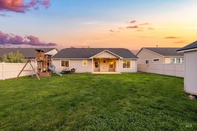 Fresh on the market, this charming & cherished home sits at the on Hunters Point Golf Club in Idaho - for sale on GolfHomes.com, golf home, golf lot