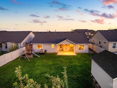 Fresh on the market, this charming & cherished home sits at the on Hunters Point Golf Club in Idaho - for sale on GolfHomes.com, golf home, golf lot