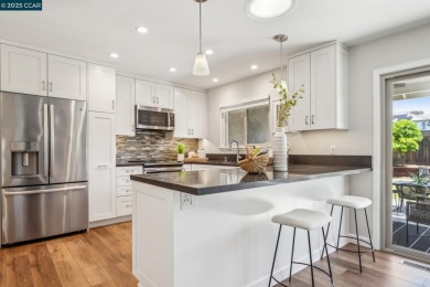 Offers by 10am, Wed, 6/4. Beautiful single-level home on Boundary Oak Golf Course in California - for sale on GolfHomes.com, golf home, golf lot