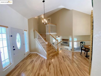 Welcome to the Gateway to Yosemite, Groveland! This 3 bedroom 2 on Pine Mountain Lake Country Club in California - for sale on GolfHomes.com, golf home, golf lot