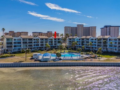 PENTHOUSE CONDO- Rare Furnished Penthouse Condo in stunning Isla on Isla Del Sol Yacht and Country Club in Florida - for sale on GolfHomes.com, golf home, golf lot