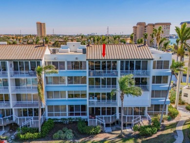 PENTHOUSE CONDO- Rare Furnished Penthouse Condo in stunning Isla on Isla Del Sol Yacht and Country Club in Florida - for sale on GolfHomes.com, golf home, golf lot
