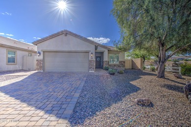 Well-maintained home on a premium corner lot in the desirable on The Golf Club At Johnson Ranch in Arizona - for sale on GolfHomes.com, golf home, golf lot