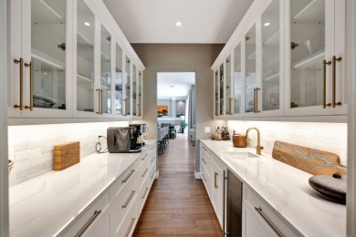 NO TEE TIME! LIKE NEW CONSTRUCTION it is truly a perfect blend on Hobe Sound Golf Club in Florida - for sale on GolfHomes.com, golf home, golf lot