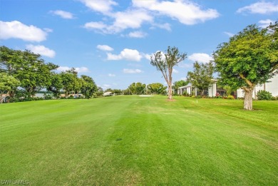 WELCOME BOATERS AND GOLFERS alike to the prestigious, highly on The Landings Yacht, Golf and Tennis Club in Florida - for sale on GolfHomes.com, golf home, golf lot