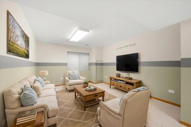 Absolutely lovely townhome in Swanbrooke of Prestbury invites on Bliss Creek Golf Club in Illinois - for sale on GolfHomes.com, golf home, golf lot