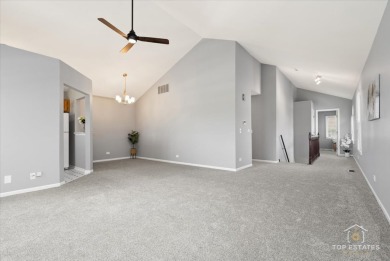 Charming Upper-Floor Townhouse with Golf Course Views! Welcome on Fox Run Golf Links in Illinois - for sale on GolfHomes.com, golf home, golf lot